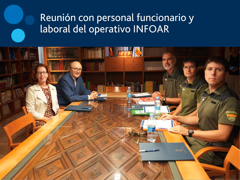 Reunión con personal funcionario y laboral